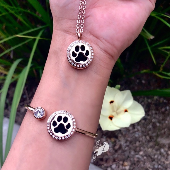 FINAL PRICE Dog Paw Necklace and Bracelet Set - Picture 3 of 7